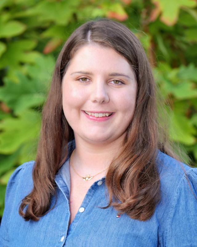 Faculty Staff Headshot