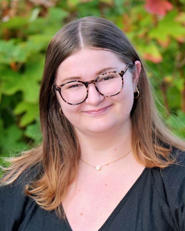 Faculty Staff Headshot