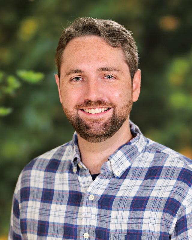 Faculty Staff Headshot